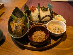 おむすびころりん