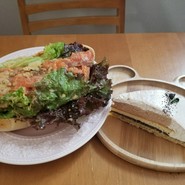 ハチカフェ 阿佐ヶ谷店