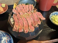 肉究亭