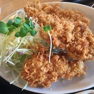 お食事処よろづ