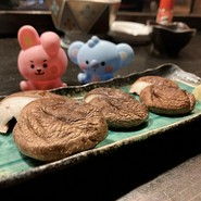 炉ばた屋　鶴吉　出抜小路店