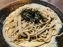 蕎麦切り　くろ 