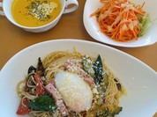 焼き野菜＆温泉卵のペペロンチーノ  950円