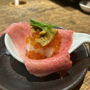 焼肉　うしどし　新宿