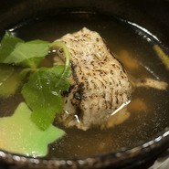 うなぎの土瓶蒸し。