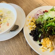 RHカフェ 千駄ヶ谷店 （ロンハーマン）