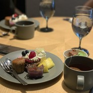ブッフェアンドカフェ スロープサイドダイナー ザクロ