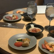 ブッフェアンドカフェ スロープサイドダイナー ザクロ