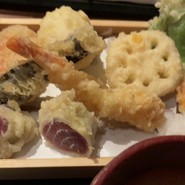 三崎マグロレア天盛り鯛めしひつまぶし膳1350円！