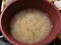 お出汁の効いたお味噌汁！