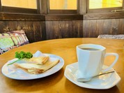 カフェ森のベンチ