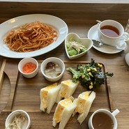 カフェテラストリコロール 京阪シティモール店