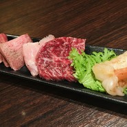 牛刺しと焼肉としゃぶしゃぶと。仔虎国分町店