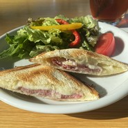イーエックスガーデンカフェ