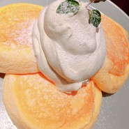 奇跡のパンケーキ　メープルバタークリーム
