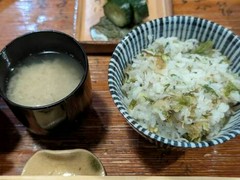 日本料理こもりく