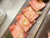 Yakiniku Dining 和