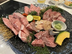 焼肉はうす　たられば