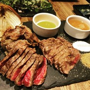 日本のお酒と馬肉料理　うまえびす