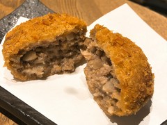 日本のお酒と馬肉料理　うまえびす