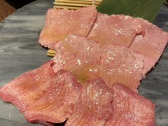 焼肉 六六六