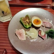 肉料理ワッゼカルネ