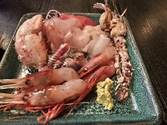 刺し身盛り合わせ