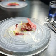 マグロとビーツのタルタル　