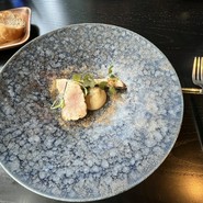 山陰浜田産　本日のお魚料理　（ヒラマサ　じゃがいもとポルチーニのソース　ポルチーニパウダー）