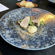 山陰浜田産　本日のお魚料理　（ヒラマサ　じゃがいもとポルチーニのソース　ポルチーニパウダー）