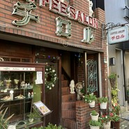 コーヒーサロン チロル