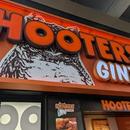 フーターズ銀座 （Hooters Ginza）