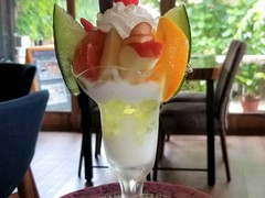 フルーツパフェ