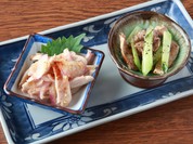 北岩手折爪三元豚佐助豚のガツポン酢とハツモト黒胡椒合え
