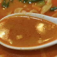 辛さと酸味が絶妙な四川担々スープ！