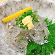 生しらす