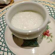 昔ながらのフランス料理 Le chat porte-Bonheur