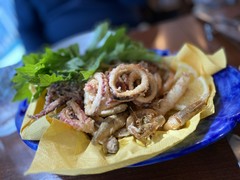 トラットリア・築地パラディーゾ