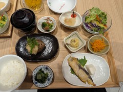 みのる食堂　銀座三越店