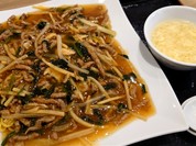 牛細切りあんかけ焼きそば ¥1,200