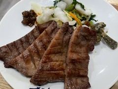 牛たん炭焼利久　中央通り店