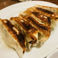 札幌ステラプレイス６Ｆセンター担々麺・餃子・豚饅・北老虎