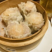 札幌ステラプレイス６Ｆセンター担々麺・餃子・豚饅・北老虎