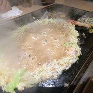 月島もんじゃ こぼれや 本店