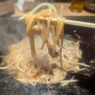 月島もんじゃ こぼれや 本店