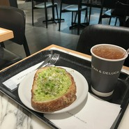 ディーン&デルーカ カフェクリスタ長堀店