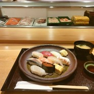 小松水産の庵 鮨処 春冬夏