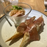 BRACERIA　PASTICCERIA　BOND