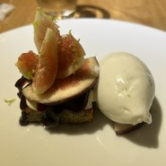 BRACERIA　PASTICCERIA　BOND