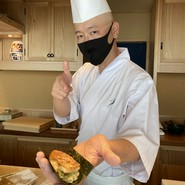 鮨　在